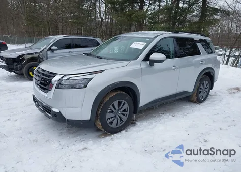 2025 Nissan Pathfinder Sv 4Wd z USA, uszkodzony, nr VIN 5N1DR3BC5SC279507